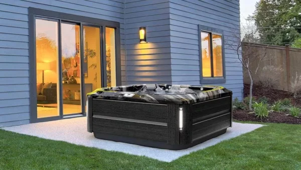 Hot Tub New Year’s Resolutions: Prioritizing Wellness