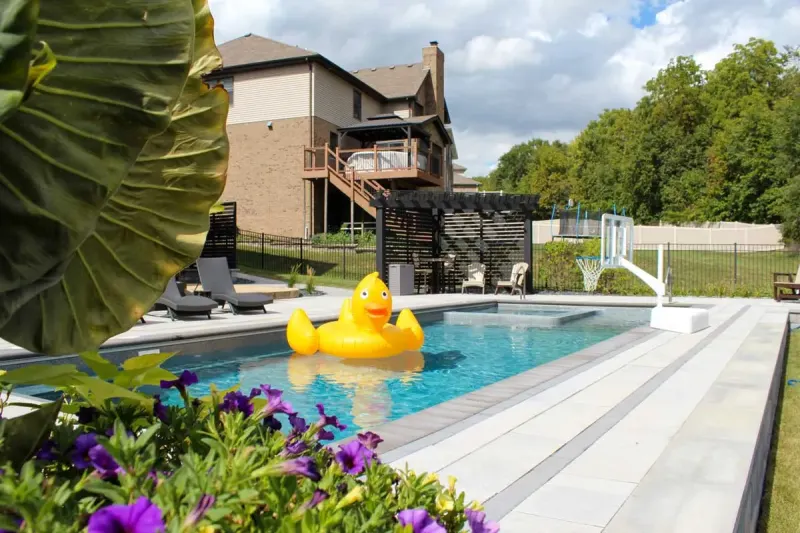 Latham Astoria 12 fiberglass pool – photo 3