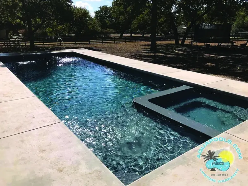 Latham Astoria 14 fiberglass pool – photo 2