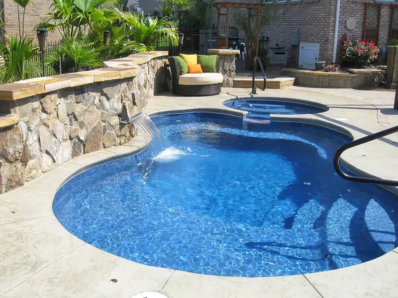 Latham Axiom 14 Deluxe fiberglass pool – photo 2