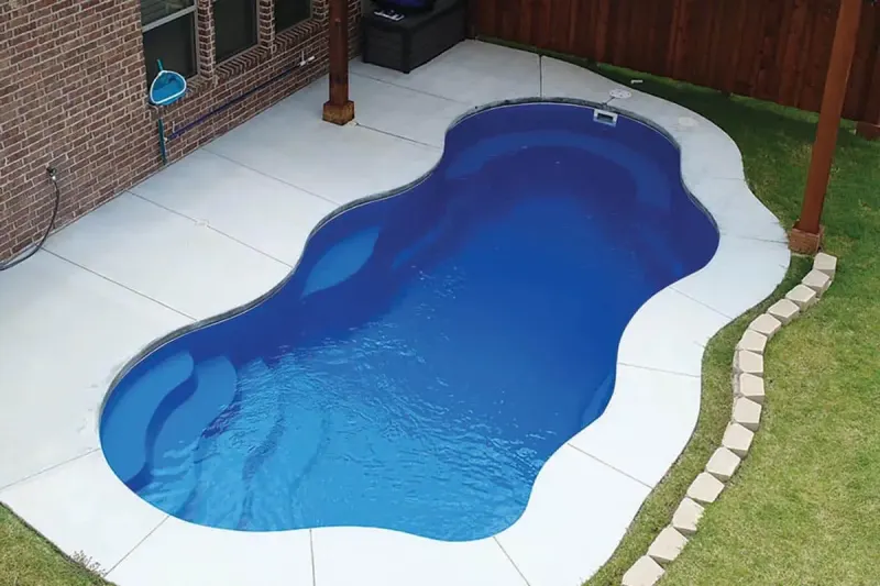 Latham Bermuda 12 fiberglass pool – photo 3