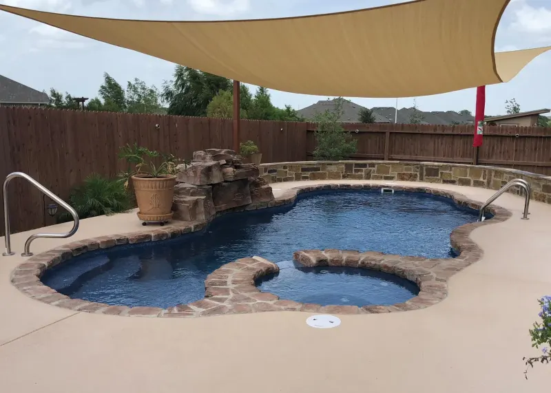 Latham Bermuda 14 Deluxe fiberglass pool – photo 2