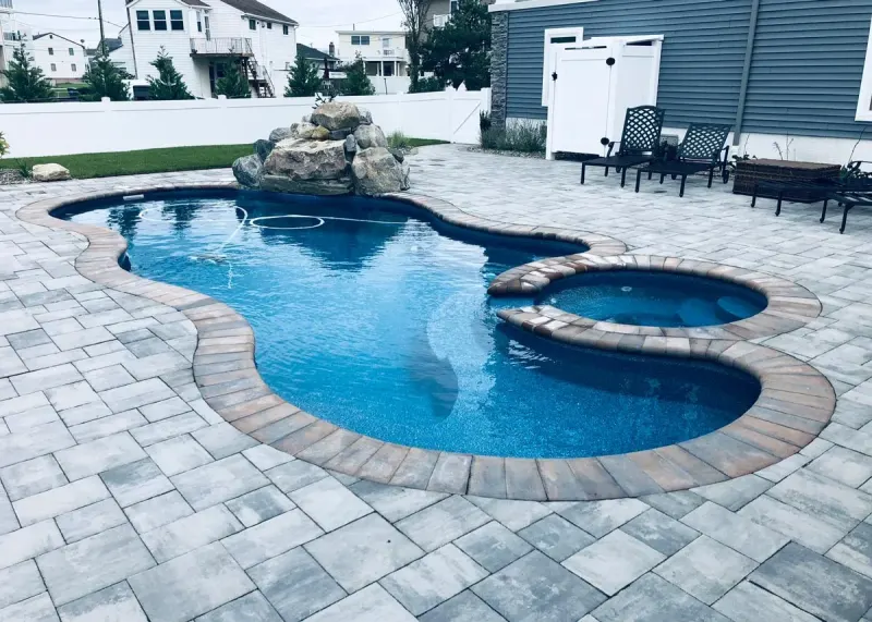 Latham Bermuda 14 Deluxe fiberglass pool – photo 3