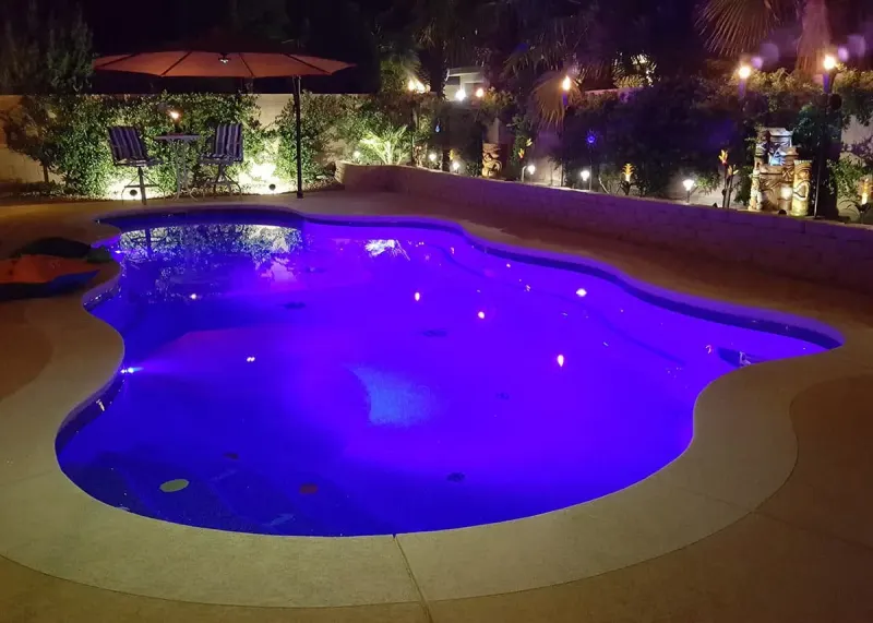 Latham Bermuda 16.40 fiberglass pool – photo 3