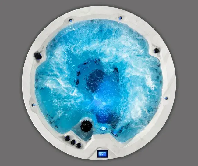 Icelandic Cyclone 3 hot tub – photo 3