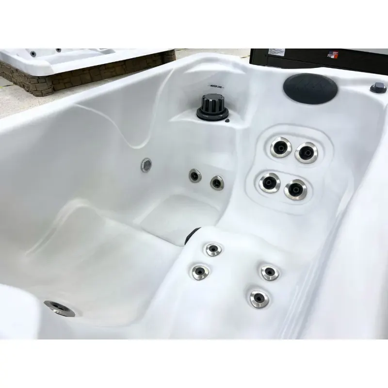 Harmonic H146L.pp hot tub – photo 3