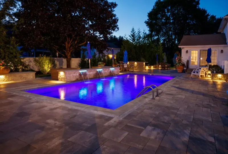 Latham Kingston fiberglass pool