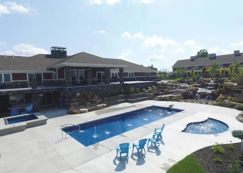 Latham Monaco fiberglass pool – photo 3