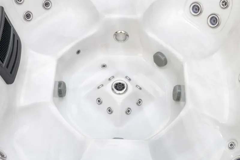 Icelandic Oasis hot tub – photo 11