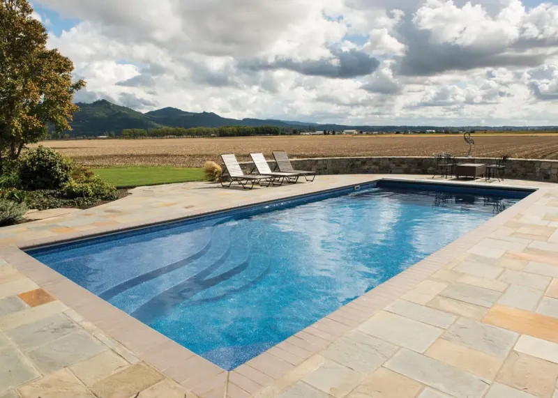 Latham Olympia 16 fiberglass pool – photo 2