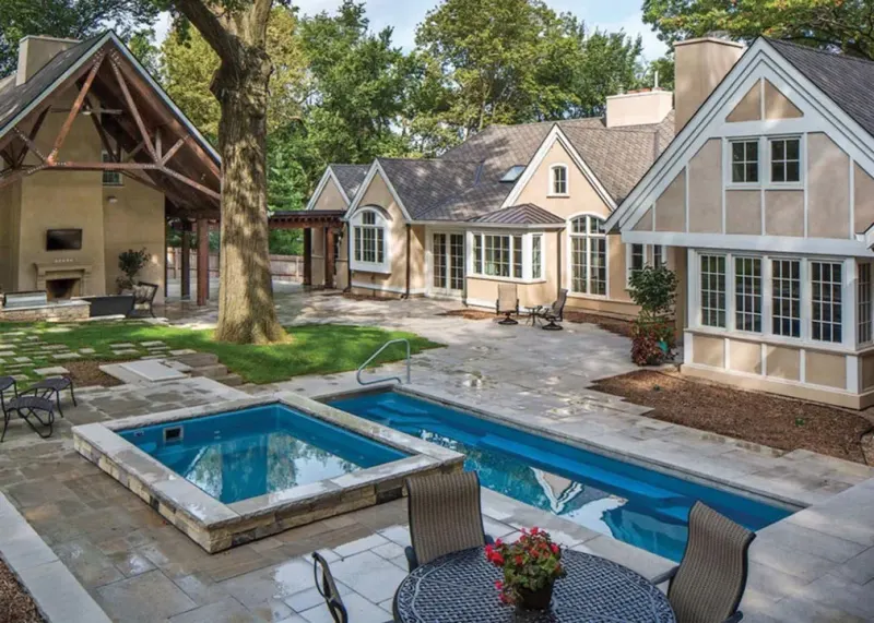 Latham Sirius fiberglass pool