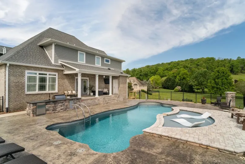 Latham Synergy fiberglass pool