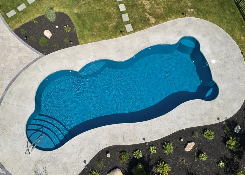 Latham Synergy fiberglass pool – photo 2
