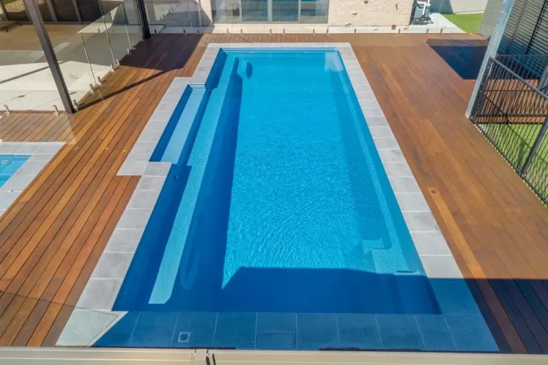 Latham Tuscan 14.30 fiberglass pool