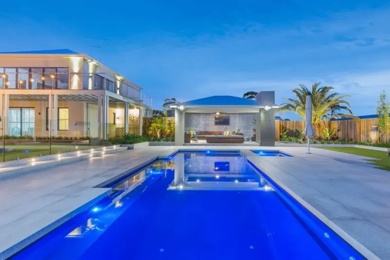 Latham Tuscan 14.40 fiberglass pool