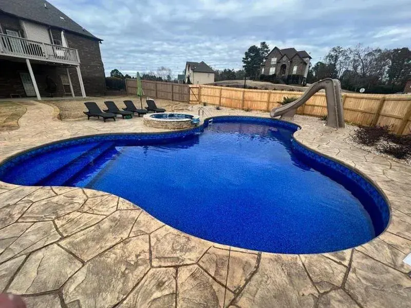 Vinyl liner pools